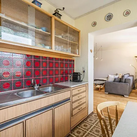 Susis Top 10 Apartment *